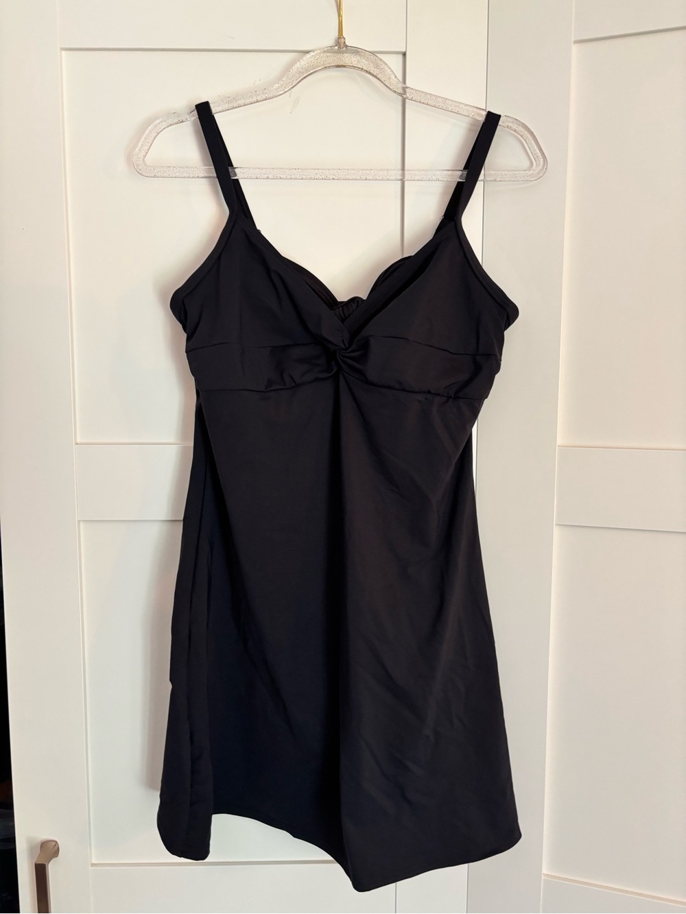 Lands End Swim Dress Classic Black Twist-Front Size 4 Pool Beach Swim Vacation